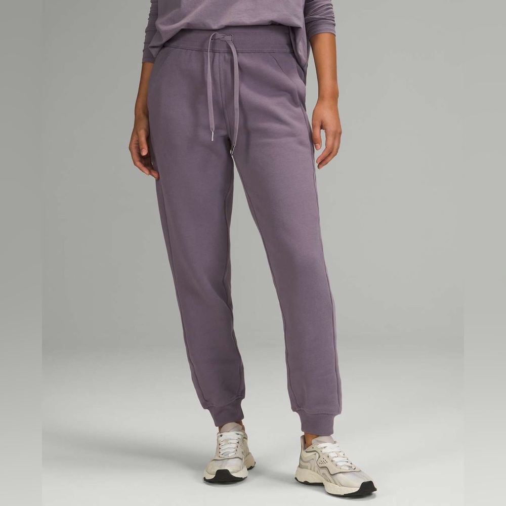 Lululemon Scuba High-Rise Jogger
